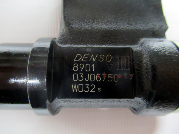 Форсунка топливная 095000-8901 [80918]