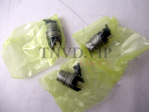 Электромагнитный клапан (Соленоид) форсунки BOSCH F00RJ02703 [90681]