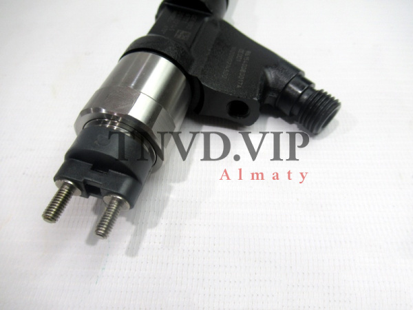 Форсунка топливная 6701/6700 Euro III (оригинал) [07122]