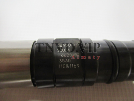 Форсунка топливная 095000-3530 [82833]