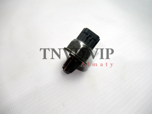 Датчик давления топлива рейки SINOTRUK 45PP3-4 [82707]
