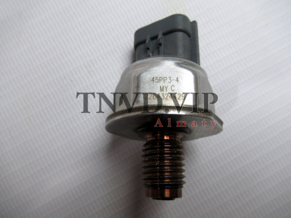 Датчик давления топлива рейки SINOTRUK 45PP3-4 [82707]