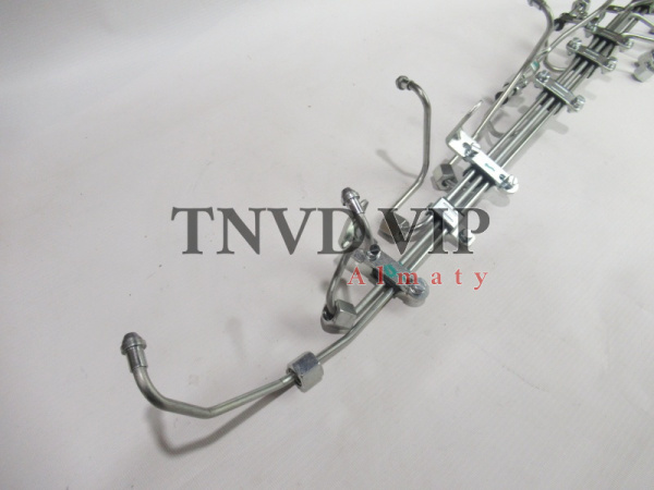 Трубки топливние (c ТНВД на форсунки) 4 клапана (оригинал) [28921]